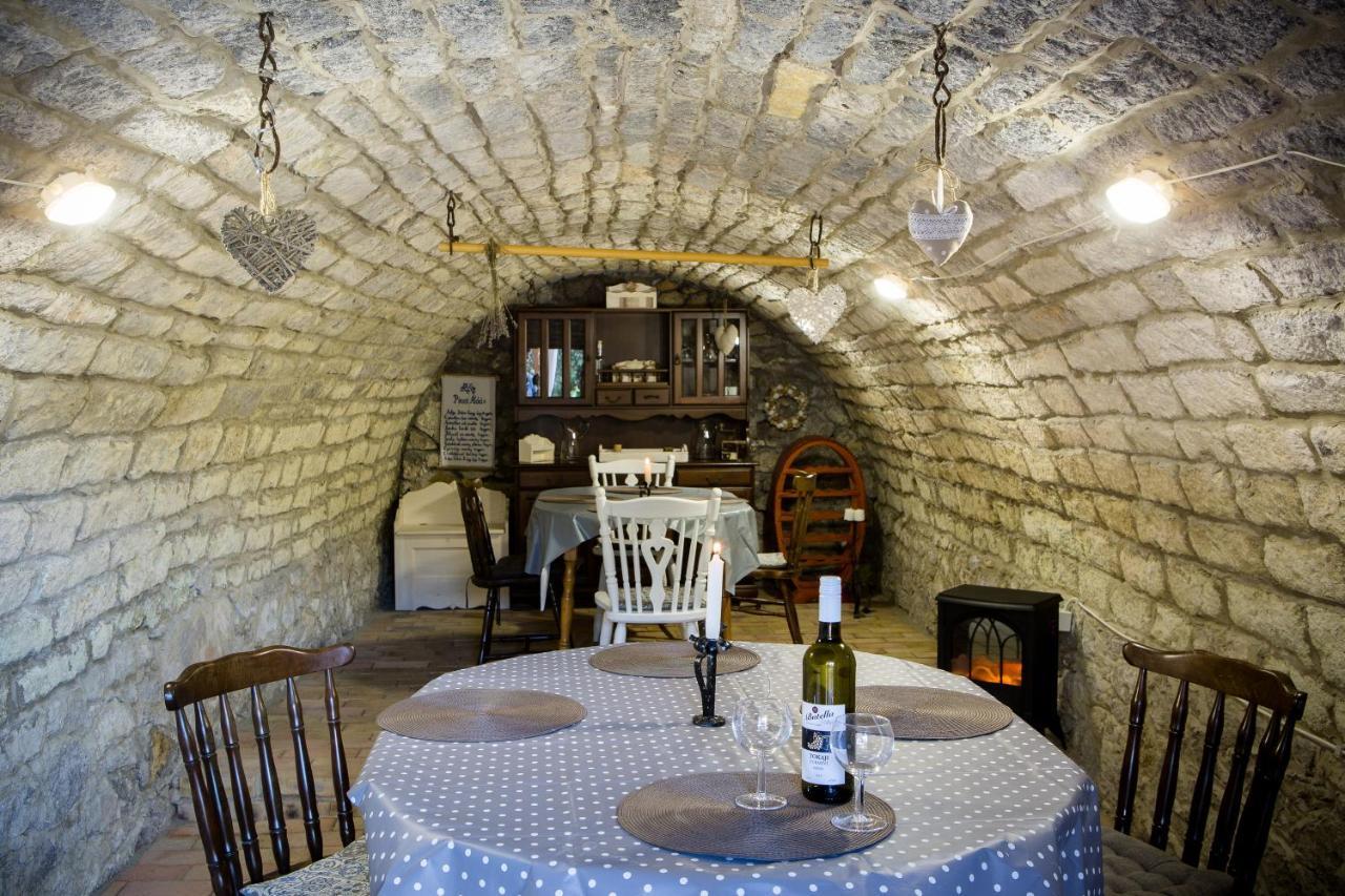 סרנץ' Tokaj Hill Panorama Guesthouse מראה חיצוני תמונה
