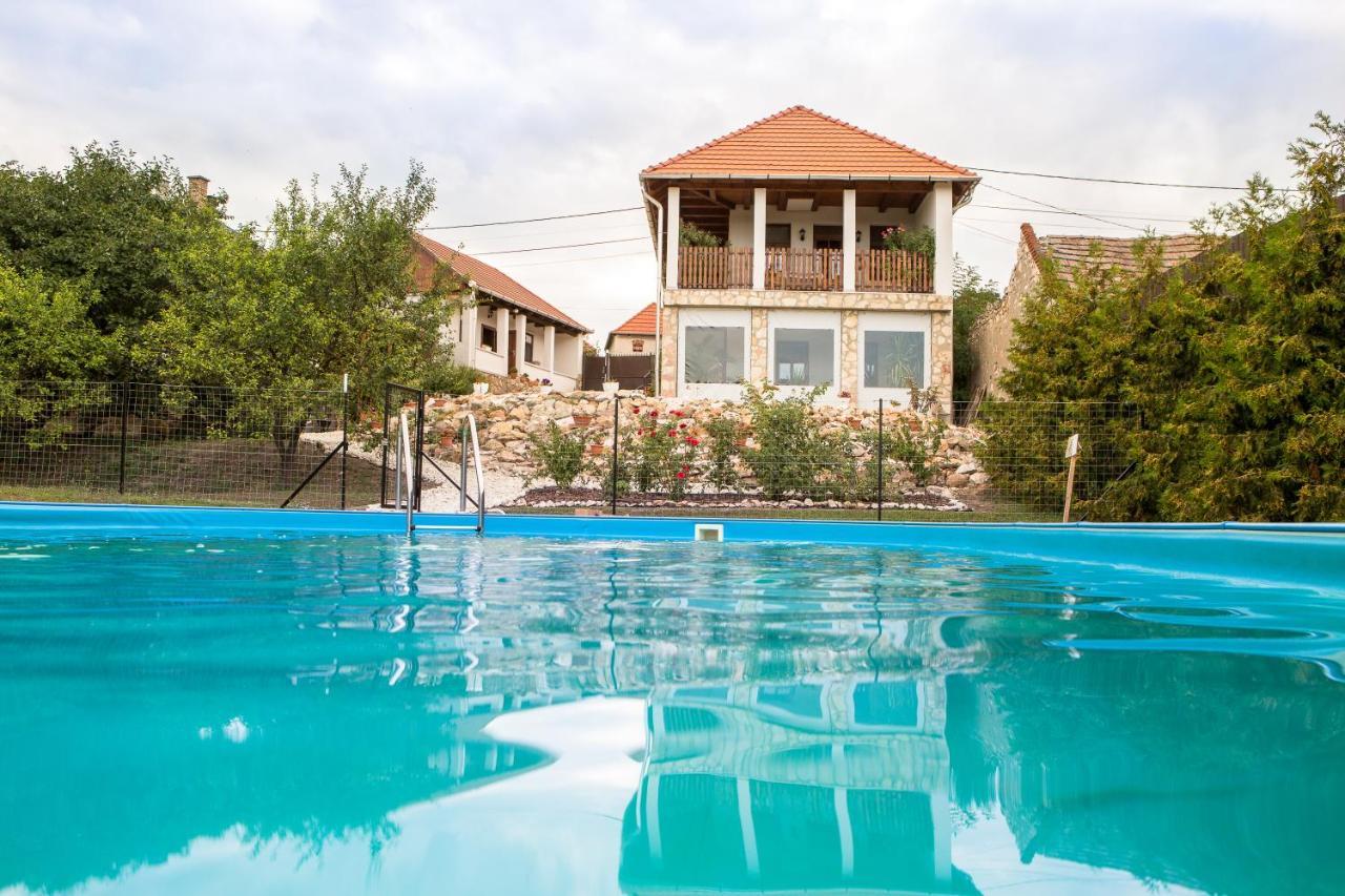 סרנץ' Tokaj Hill Panorama Guesthouse מראה חיצוני תמונה