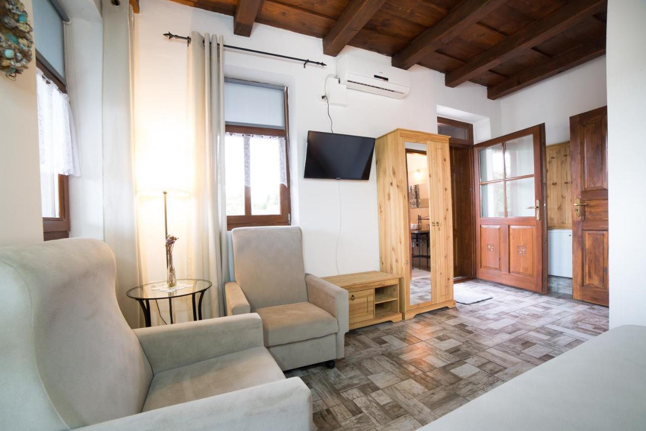 סרנץ' Tokaj Hill Panorama Guesthouse מראה חיצוני תמונה