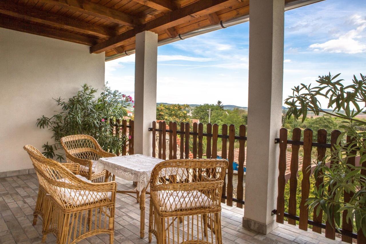 סרנץ' Tokaj Hill Panorama Guesthouse מראה חיצוני תמונה